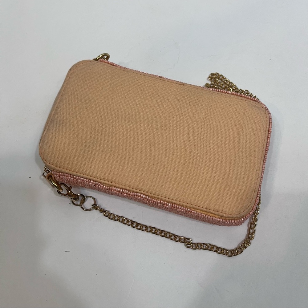Beaded Crossbody Lip Bag - Picture 6 of 6